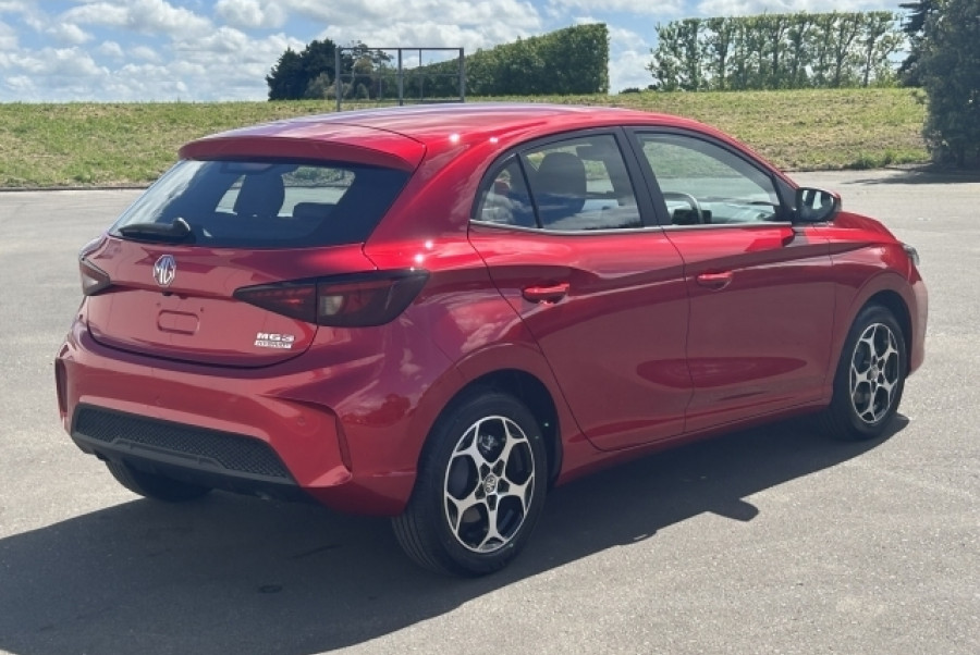 2025 MG MG3 Essence Hatch Image 7