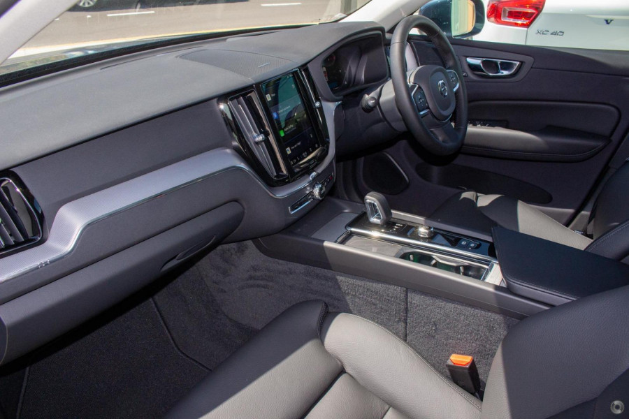 2024 MY25 Volvo XC60 UZ Plus B5 SUV Image 7