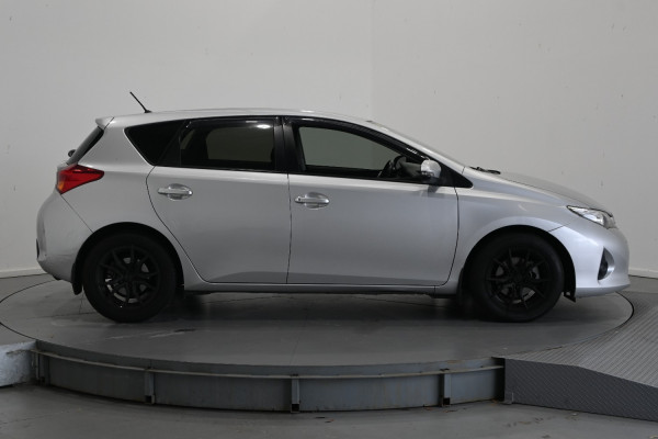 2014 Toyota Corolla 4436070A0 ascent Hatch Image 4