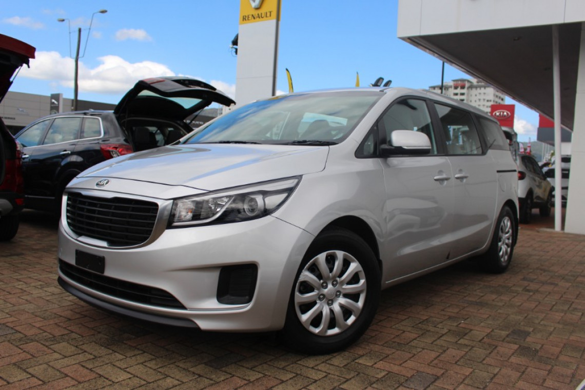 Kia carnival 2015