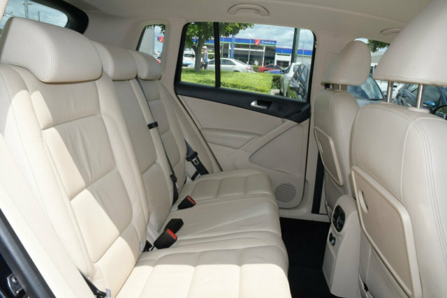 2010 Volkswagen Tiguan 103TDI 4MOTION 13 of 19