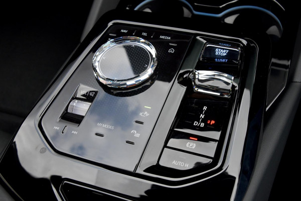 2025 BMW i5 G61 M60 xDrive Wagon image 20