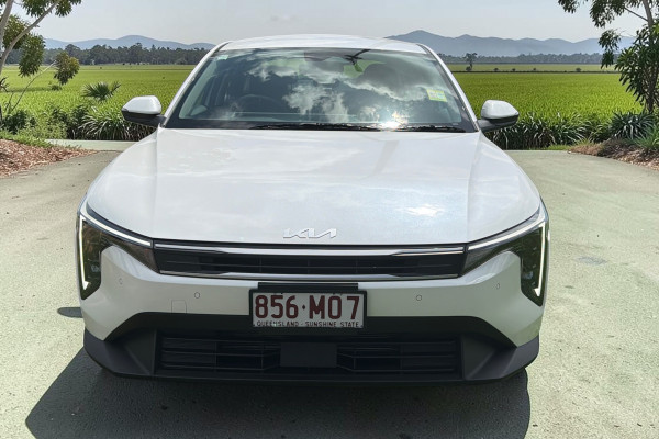 2025 Kia K4 CL4m Sport Sedan Image 2