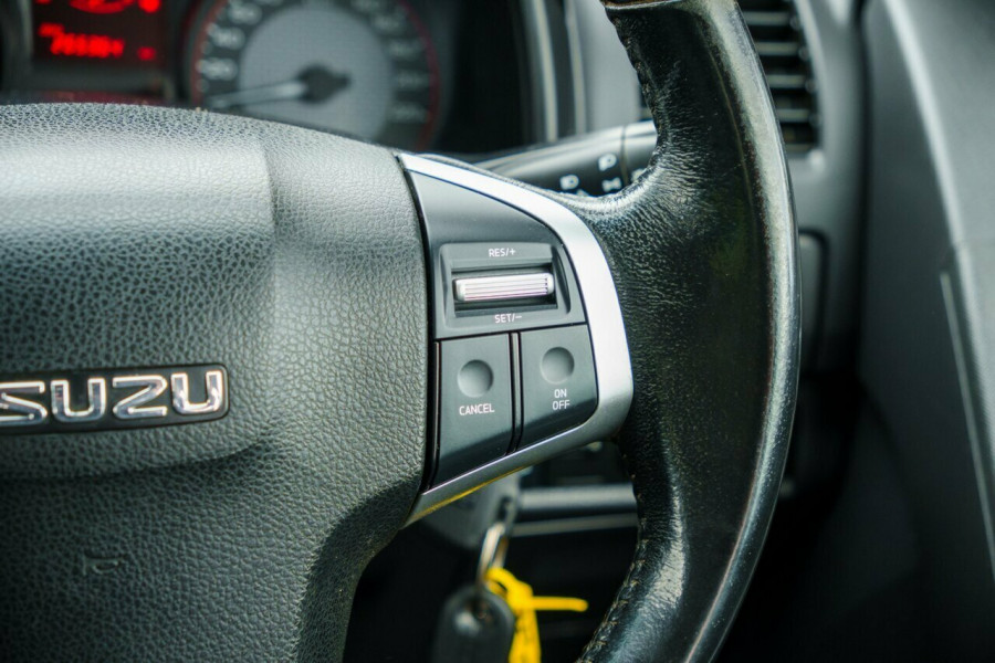 2018 MY17 Isuzu D-MAX MY17 SX Cab Chassis Image 11