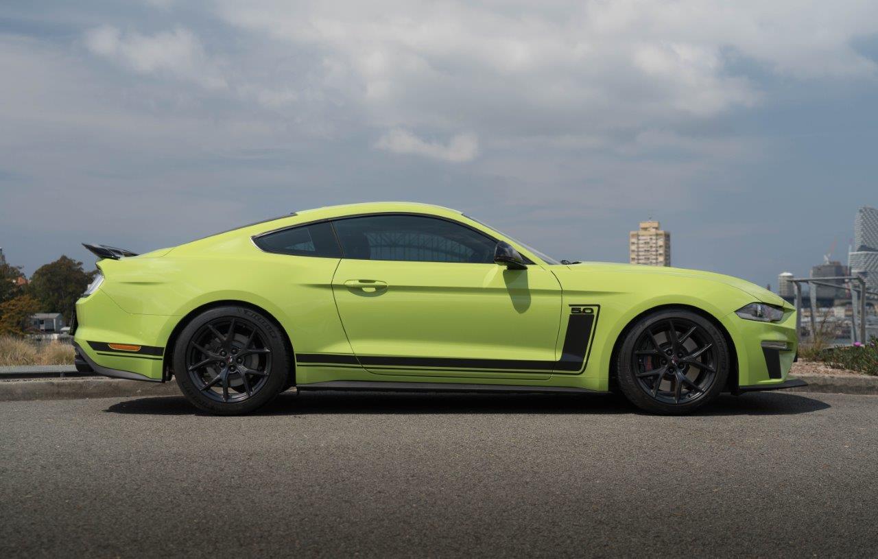 2020 Ford Mustang R-Spec Coupe Image 7
