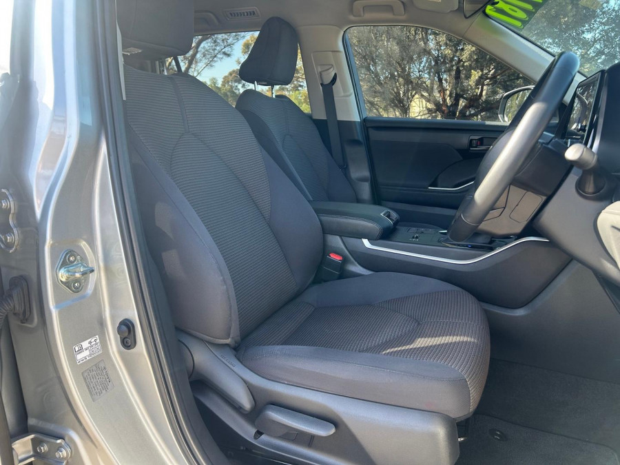 2023 Toyota Kluger TXUA75R (Petrol AWD) GX SUV Image 16