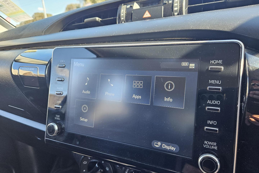 2022 Toyota HiLux GUN126R SR Double-Cab Pick-Up Image 26