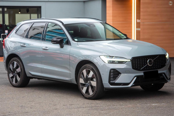 2025 Volvo XC60 UZ Plus T8 Plug-in Hybrid SUV Image 5