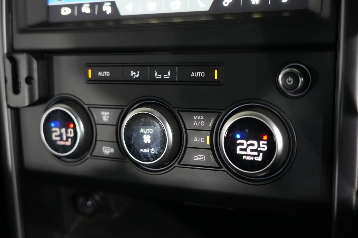 2020 Land Rover Discovery Series 5 SDV6 Landmark SUV