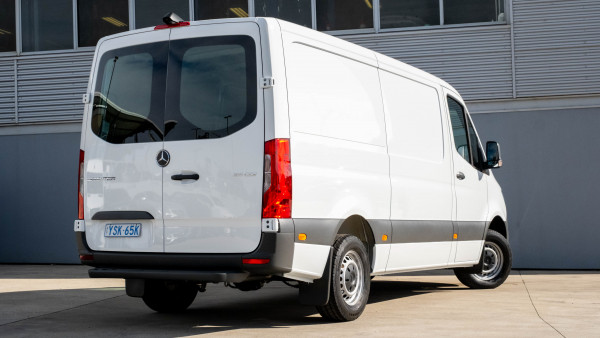 2025 Mercedes-Benz Sprinter VS30 311CDI MWB Van image 3