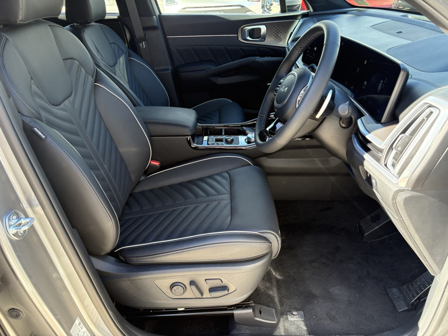 2025 Kia Sorento MQ4 PE GT-Line SUV Image 9