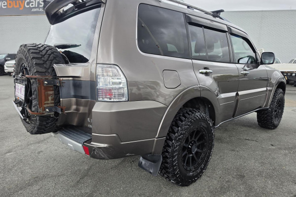 2015 MY16 Mitsubishi Pajero NX GLS SUV Image 7