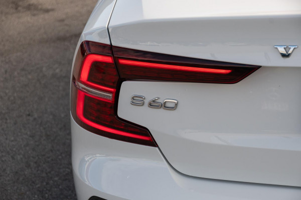 2019 MY20 Volvo S60 Z Series T5 Momentum Sedan image 23