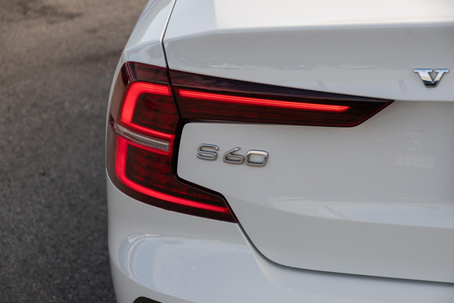 2019 MY20 Volvo S60 Z Series T5 Momentum Sedan