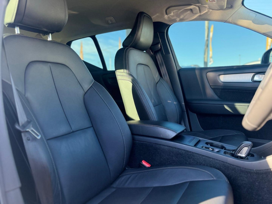 2019 Volvo XC40 XZ T4 Momentum SUV Image 19