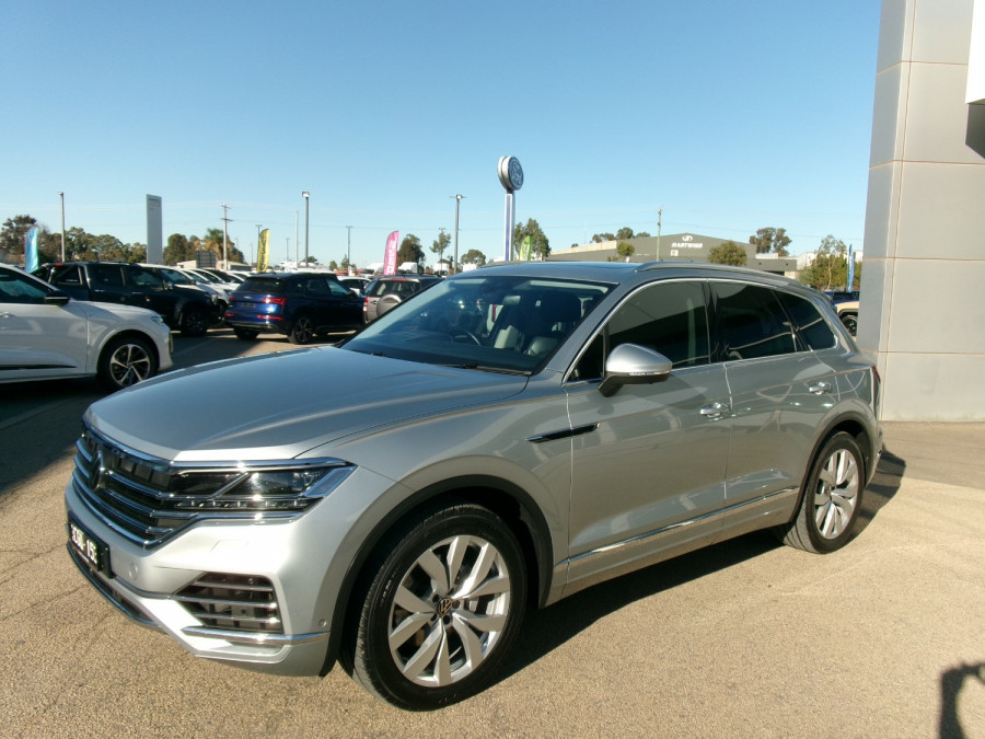 2023 Volkswagen Touareg CR 210TDI Elegance SUV Image 3
