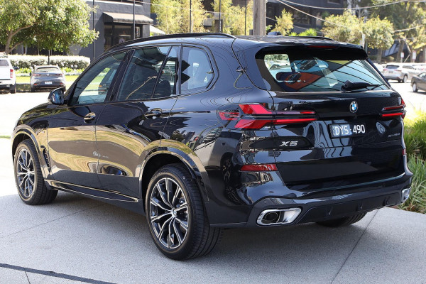 2025 BMW X5 G05 LCI xDrive30d M Sport SUV image 5