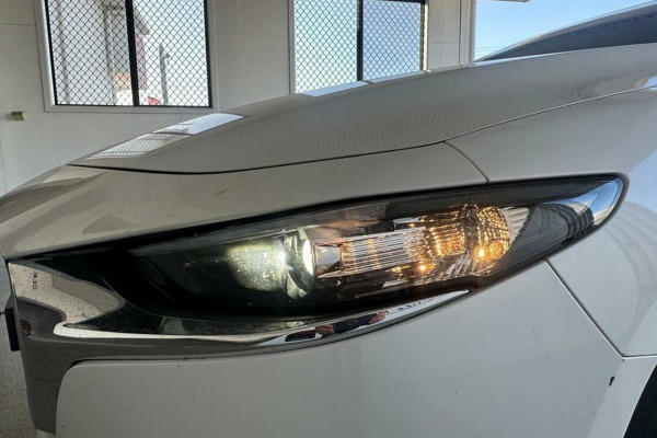 2025 Mazda 3 BP Series G20 Pure Hatch Image 9