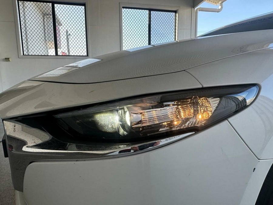 2025 Mazda 3 BP Series G20 Pure Hatch Image 9