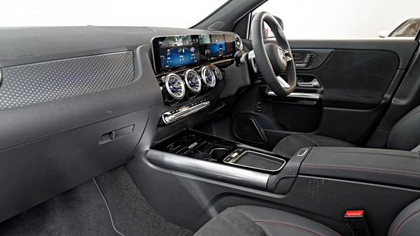 2026 Mercedes-Benz GLA-Class H247 GLA200 SUV image 8