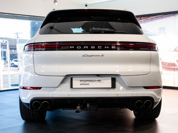 2023 MY24 Porsche Cayenne S SUV image 4