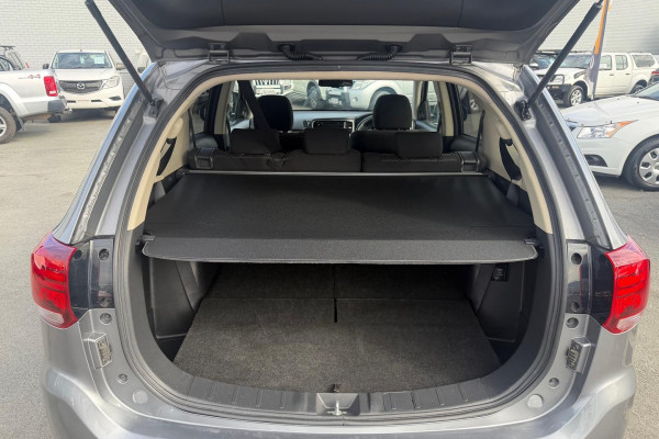 2017 MY18.5 Mitsubishi Outlander ZL LS SUV Image 10