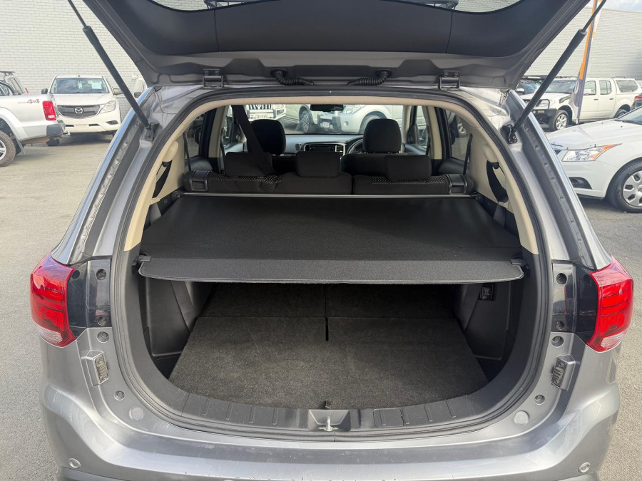 2017 MY18.5 Mitsubishi Outlander ZL LS SUV Image 10