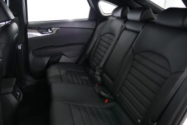 2019 Kia Cerato Hatch BD GT Hatchback Image 4