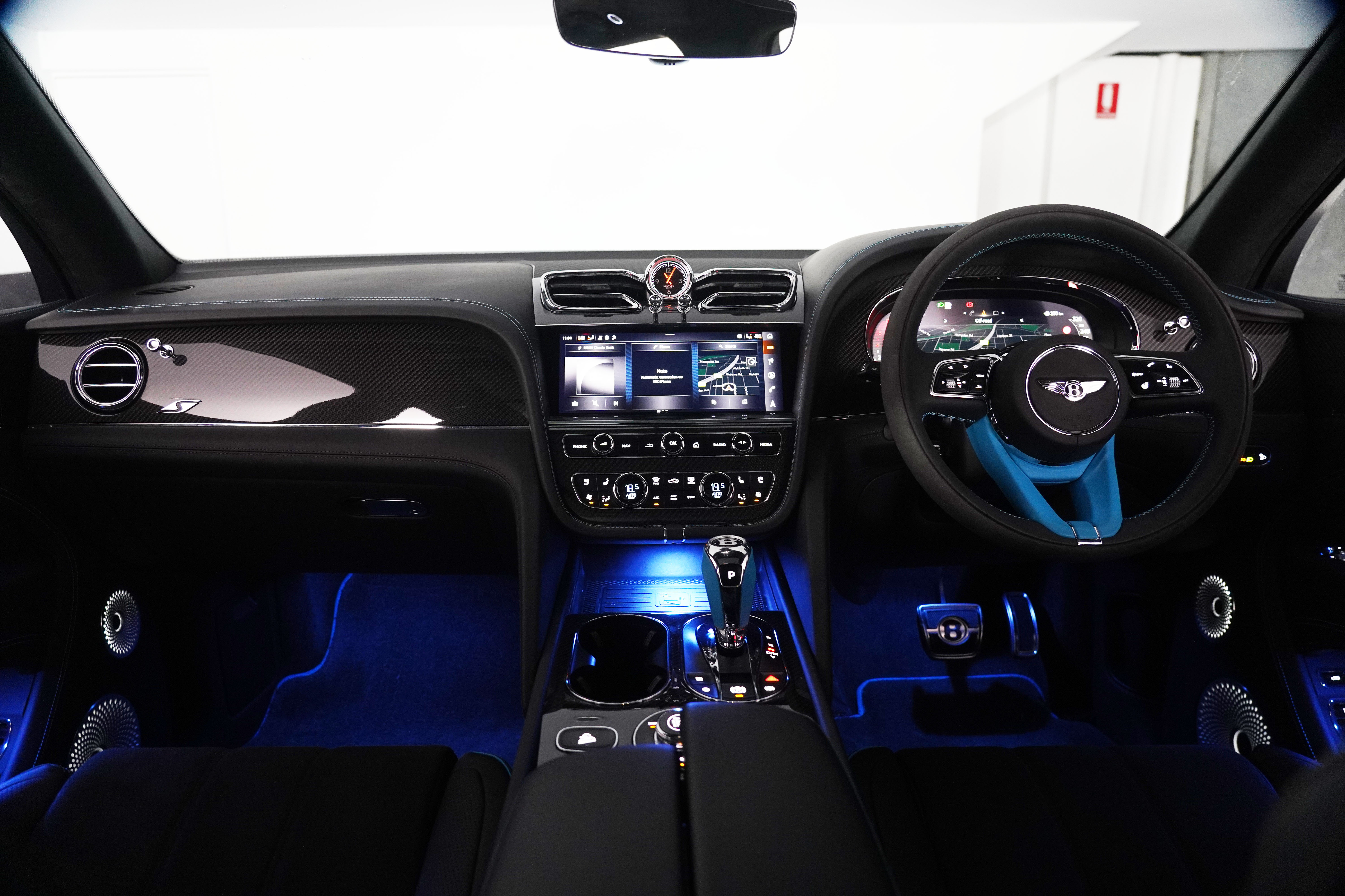 2024 Bentley Bentayga V8S Black Line SUV Image 26