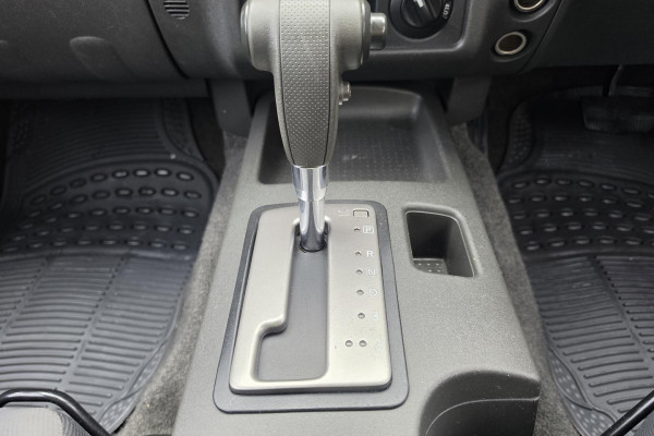 2015 MY14 Nissan Navara D40 Series 8 Silverline SE Dual Cab Pickup Image 19