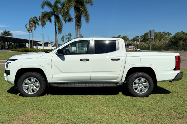 2026 Mitsubishi Triton MV GLX+ Ute Image 4