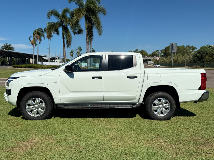 2026 Mitsubishi Triton MV GLX+ Ute Image 4