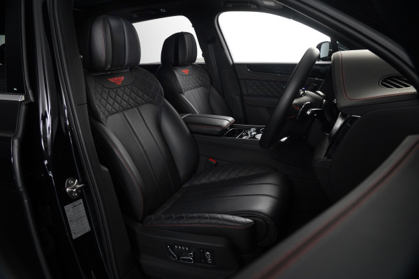 2018 Bentley Bentayga W12 Seven Seat SUV Image 32