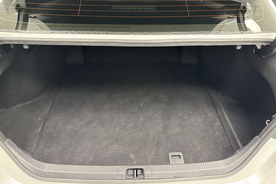 2021 Toyota Camry AXVH70R SX Sedan Image 16
