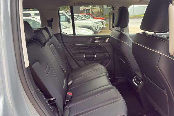 2026 GWM Tank 300 P01 Ultra Hi4-T PHEV SUV Image 13