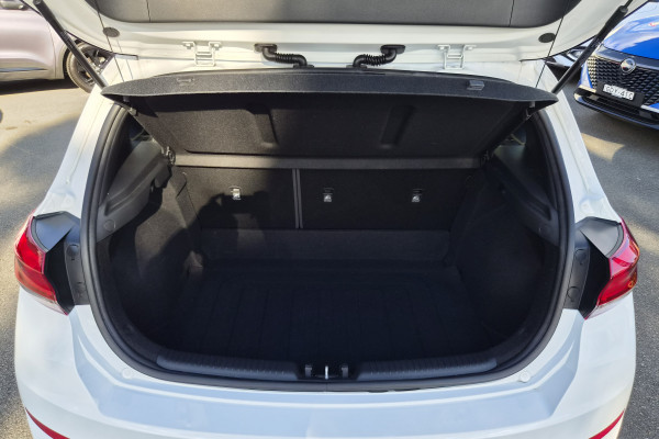 2021 MY22 Hyundai i30 PD.V4 Active Hatch Image 15