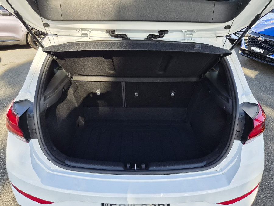 2021 MY22 Hyundai i30 PD.V4 Active Hatch Image 15