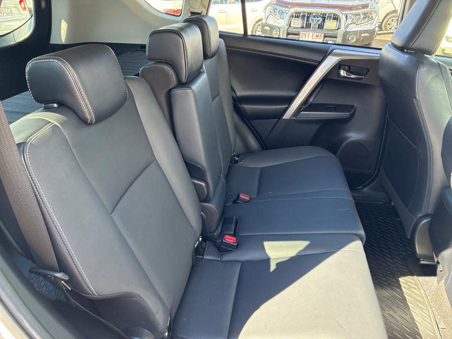 2018 Toyota RAV4 ASA44R Cruiser SUV Image 16