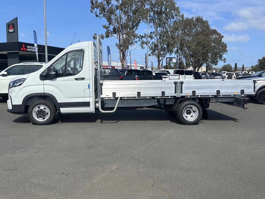 2025 MY24 LDV Deliver 9  XLWB Cab Chassis Image 5