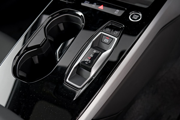 2025 Audi A5 B10 TFSI 150kW S line Sedan image 14