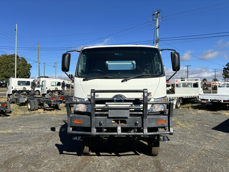 2018 Hino 300 Tray Dropside Image 6