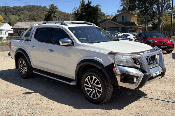 2017 Nissan Navara D23 ST-X Dual Cab Pickup Image 2