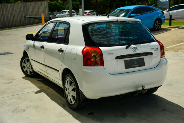 2005 Toyota Corolla ZZE122R 5Y Ascent Hatch