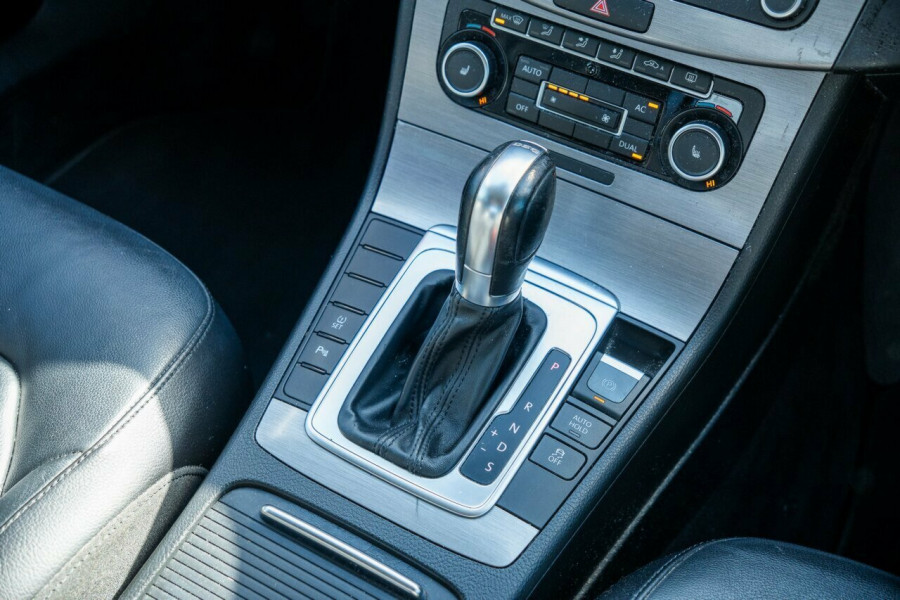 2011 MY12 Volkswagen Passat Type 3C 118TSI Wagon Image 12