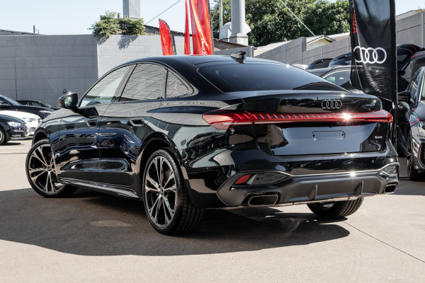 2025 Audi A5 B10 TFSI 200kW S line Sedan image 2