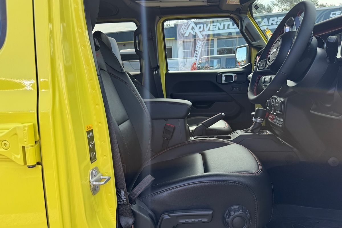 2023 Jeep Wrangler JL Rubicon SUV Image 6