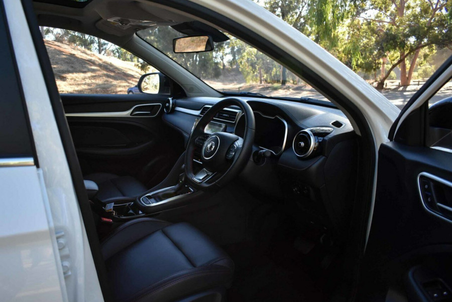 2023 MG ZST S13 Essence SUV Image 7
