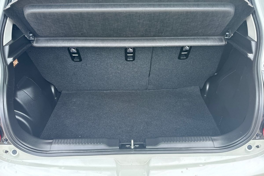 2023 Suzuki Swift AZ Series II GL Hatch Image 19