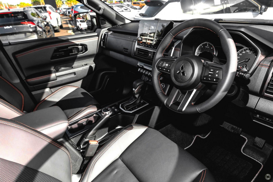 2026 MY25 Mitsubishi Triton MV GSR Ute Image 6