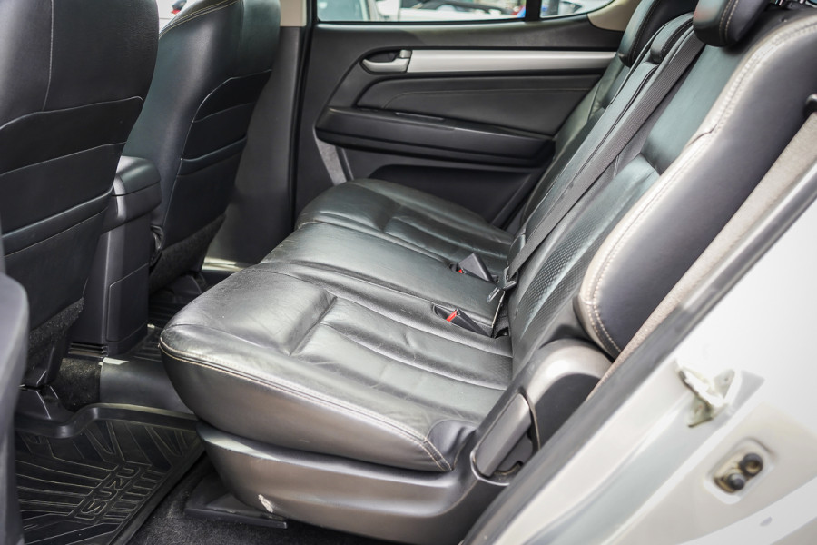 2015 Isuzu MU-X LS-T SUV Image 33